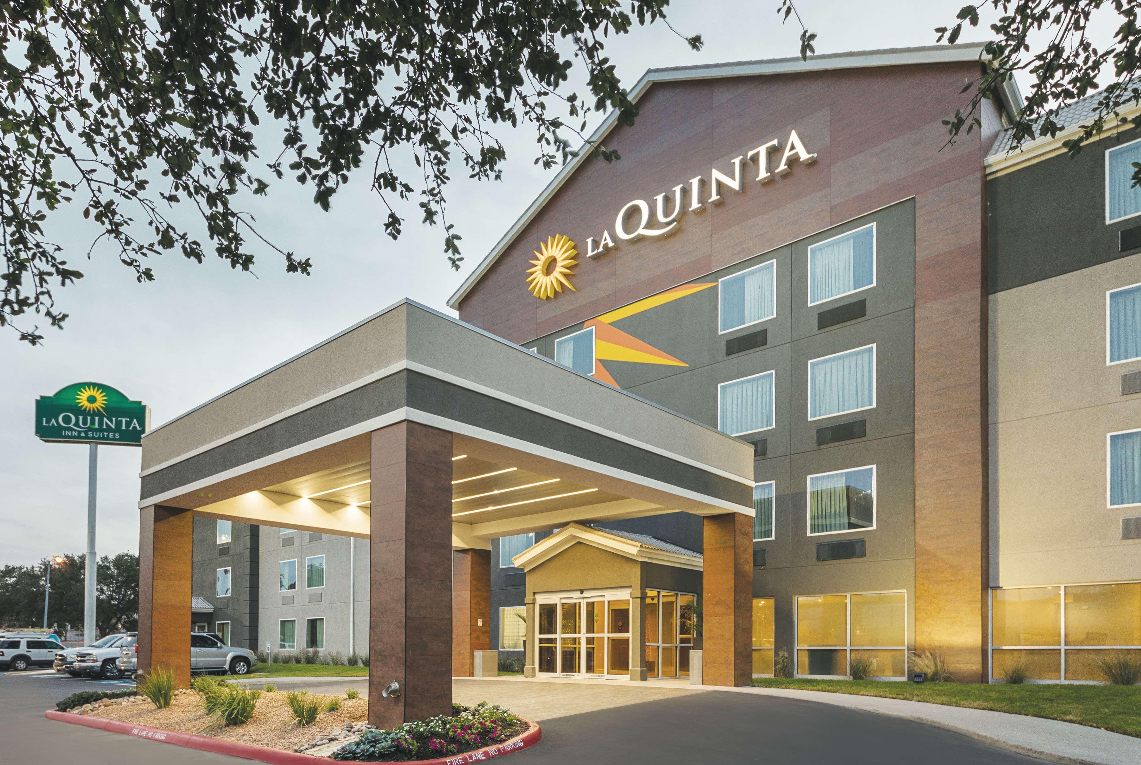 La Quinta By Wyndham Austin Round Rock Hotel Exterior photo